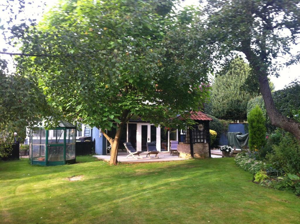 Bonningtons Stansted Self Catering Hotell Stansted Mountfitchet Rum bild