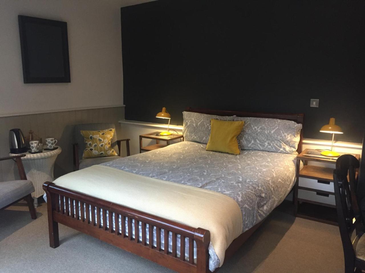 Bonningtons Stansted Self Catering Hotell Stansted Mountfitchet Exteriör bild